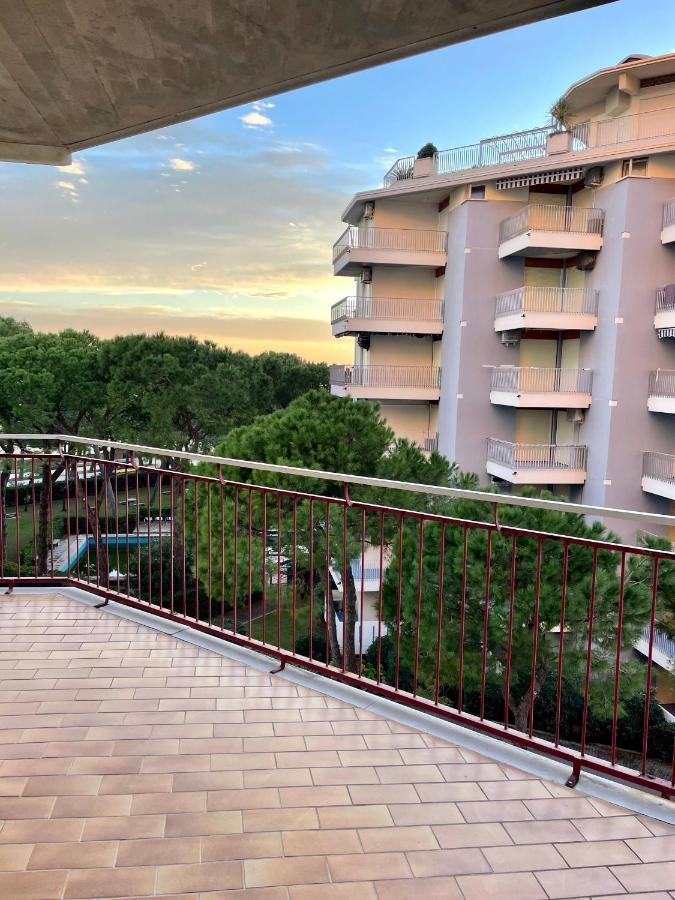 Residence Cristallo 4H Lignano Sabbiadoro Zewnętrze zdjęcie